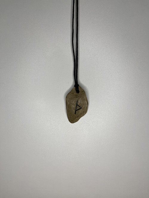 Runový náhrdelník (TH - Thurisaz) — foto 2