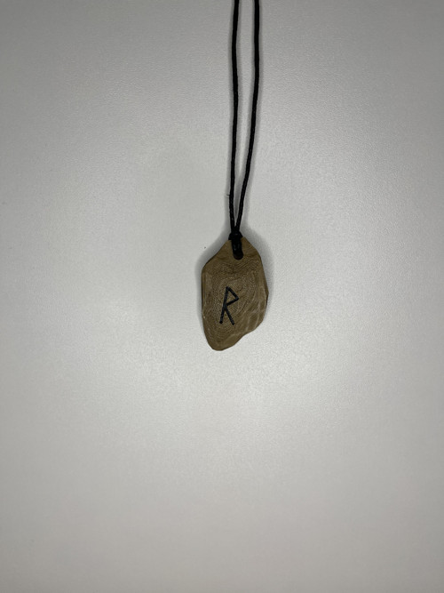 Runový náhrdelník (R - Raidho) — foto 2