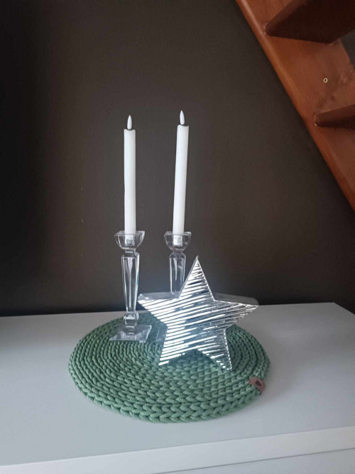 Háčkované prostírání - šalvěj průměr 36 cm — foto 3