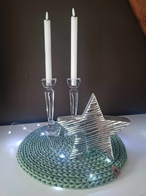 Háčkované prostírání - šalvěj průměr 36 cm — foto 2