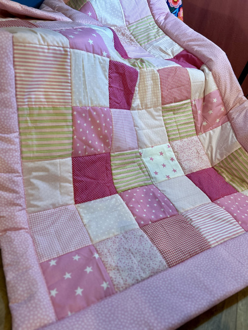 Přikrývka, přehoz růžový patchwork, ihned k odesla — foto 2