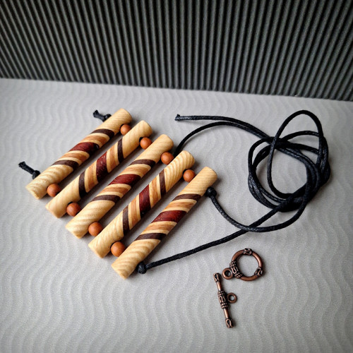 CIKCAK dřevěný přívěsek — foto 4