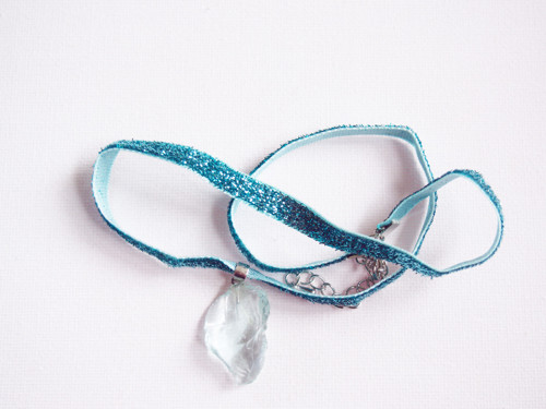 Střípek ledu - choker s fluoritem — foto 2