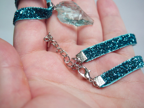 Střípek ledu - choker s fluoritem — foto 5