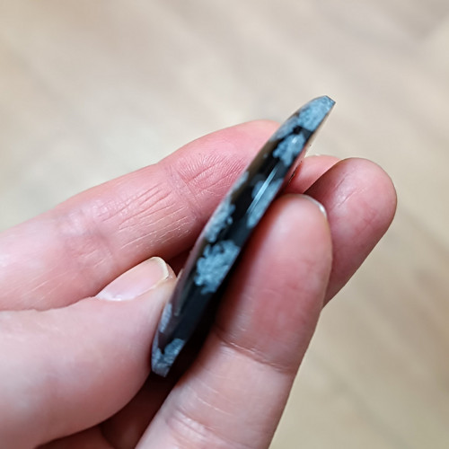 Obsidián (vločkový), ID 4481, 47x39 mm — foto 4