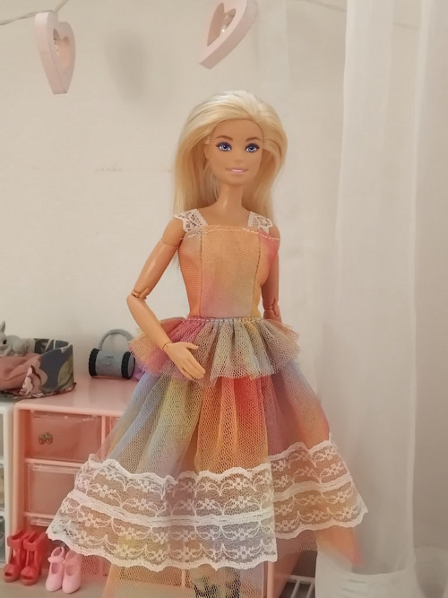 Barbie šaty — foto 4