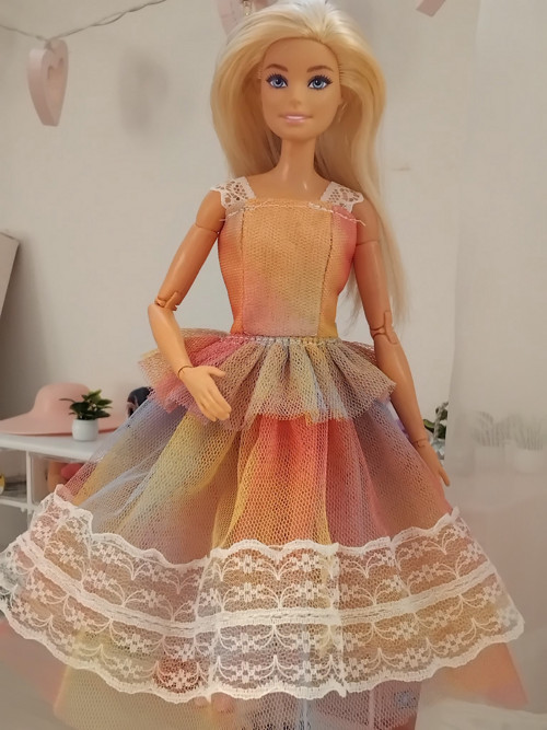 Barbie šaty — foto 2
