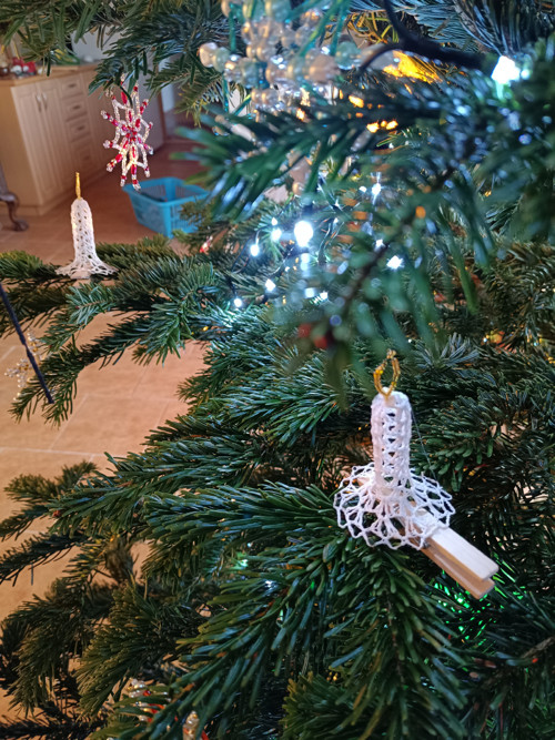 Háčkovaná svíčka na stromeček — foto 4