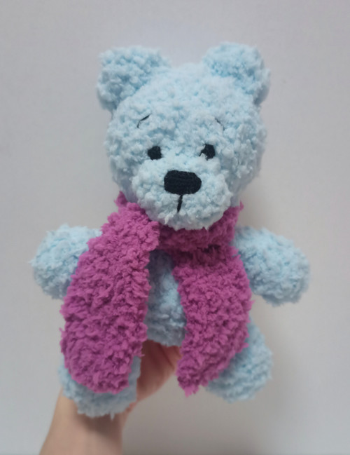 Háčkovaný medvídek - 21 cm — foto 5