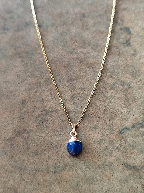 Řetízek s lapis lazuli — foto 2