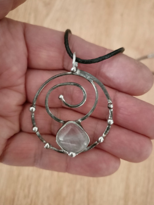 Přívěsek -Amulet - křišťálový — foto 3
