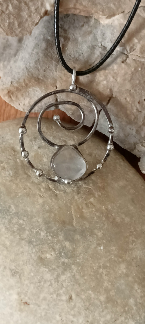 Přívěsek -Amulet - křišťálový — foto 2