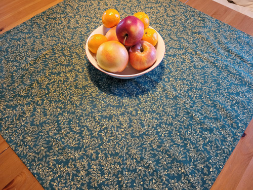 Vánoční zelený s cesmínou (75x75 cm) — foto 2