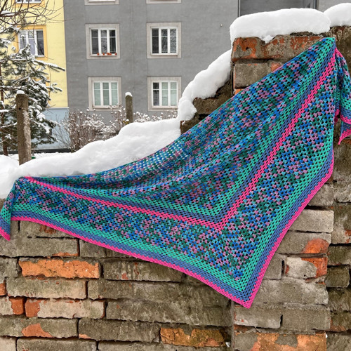 Barevné zachumlání - háčkovaný pléd — foto 3