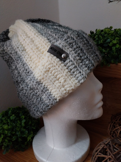 Zimní háčkovaná čepice Basic ombre — foto 2