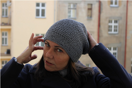 Přízová čepice šedá č. 532 — foto 5