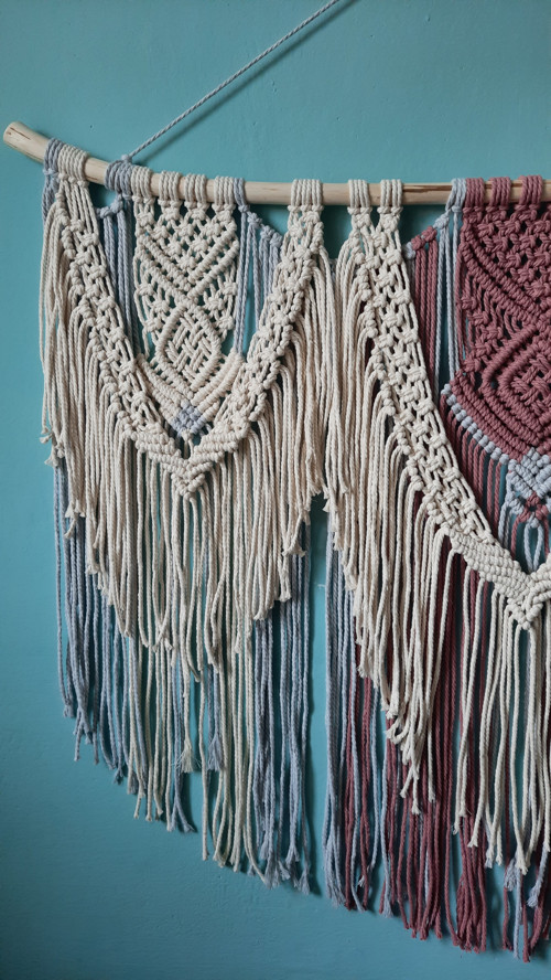 Nástěnná macramé dekorace 100x80cm — foto 5