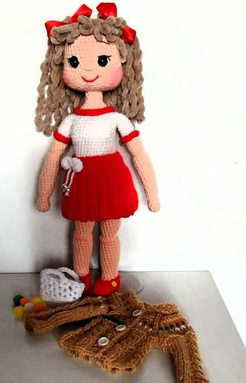 Háčkovaná panenka Helena - 35 cm — foto 2