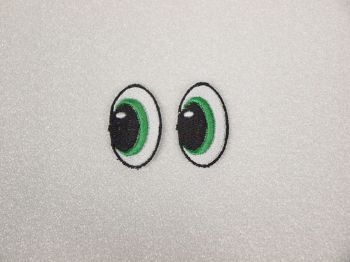 Vyšívané oči zelené 3,8x2cm 1 pár — foto 2