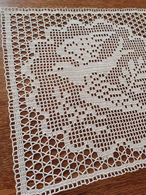 Háčkovaný čtverec 35-37 cm — foto 2