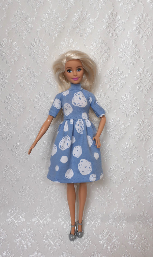 Barbie - šaty — foto 3