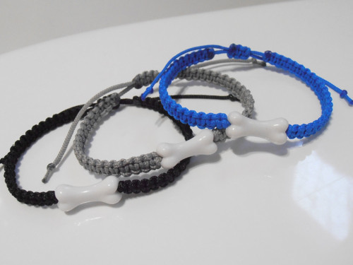 *Psí kost* - náramek - macramé (Unisex) — foto 4