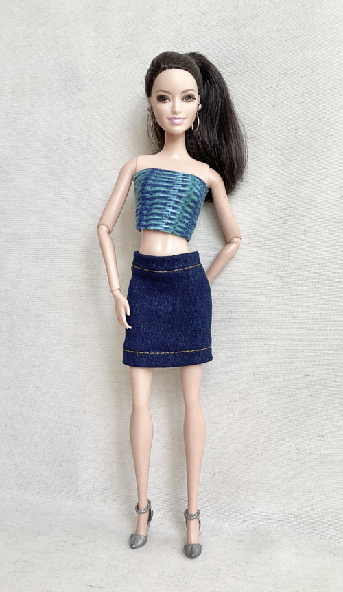 Džínová suknýnka pro Barbie — foto 2