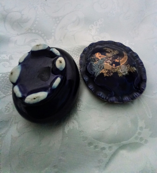 Porcelánová dóza — foto 2