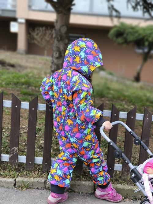 Softshellová kombinéza s dinosaury — foto 3