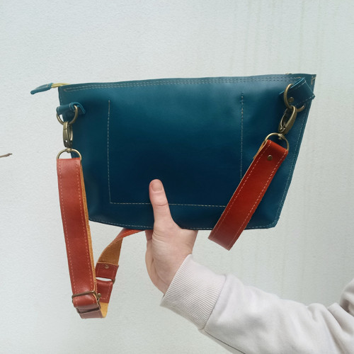 LEATHER Bag ( kožená- petrolejova) — foto 4