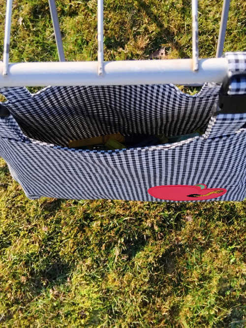 Taštička na kolíky - s červíkem — foto 2