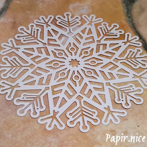 Papírový výřez VLOČKA VELKÁ — foto 2