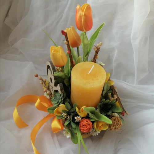 Jarní svícen s tulipány — foto 2