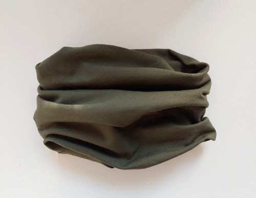 Khaki nákrčník — foto 2