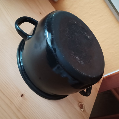 Černý hrnec — foto 2