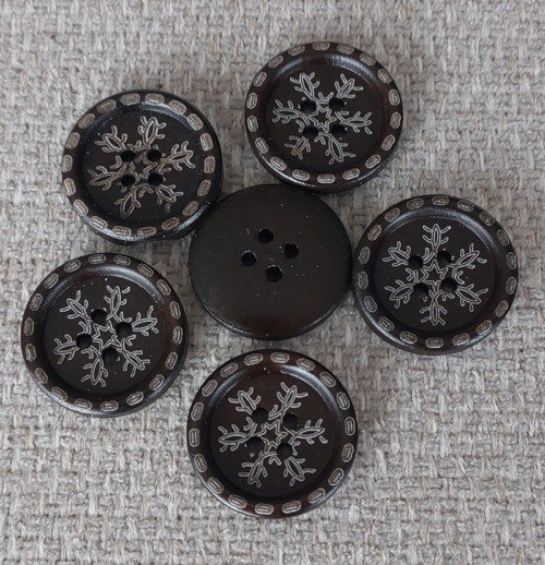 Dřevěný knoflík s vločkou 2,5cm — foto 2