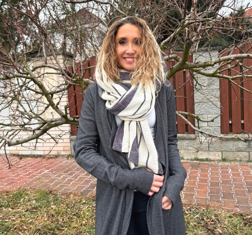 Dlouhá šála šedé pruhy — foto 6