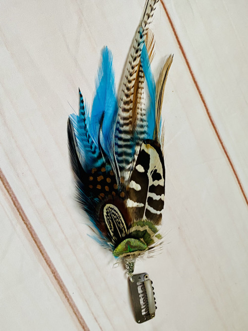 Peříčkový hair clip — foto 2