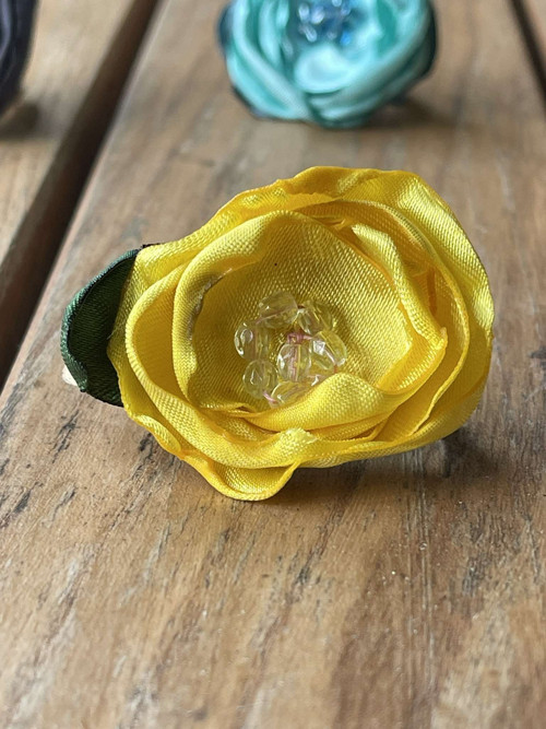 Prstýnek žlutá růžička — foto 3