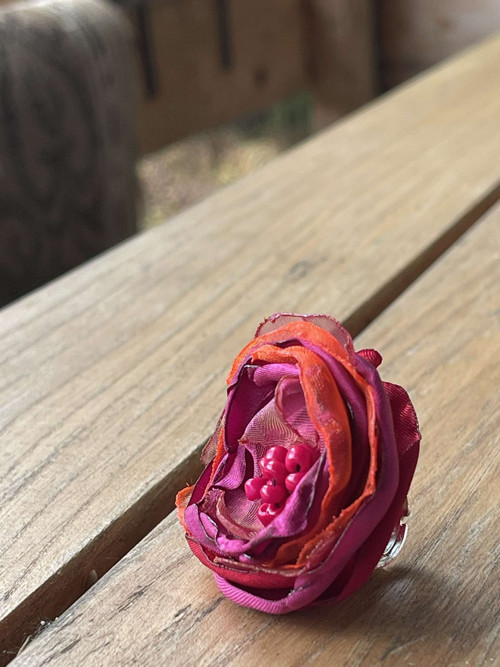 Prstýnek červenorůžová růžička — foto 3
