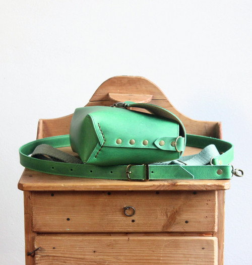 Kožená kabelka *Crazy Emerald* — foto 4