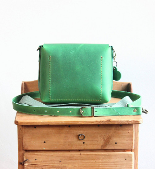 Kožená kabelka *Crazy Emerald* — foto 3