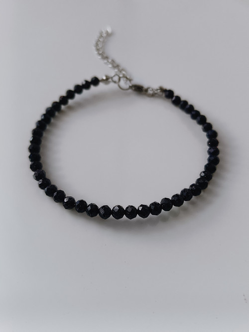 Minimalistický elegantní náramek — foto 4