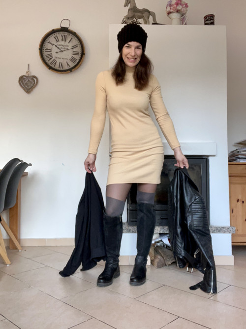 Šaty Basic krátké s dlouhým rukávem — foto 2