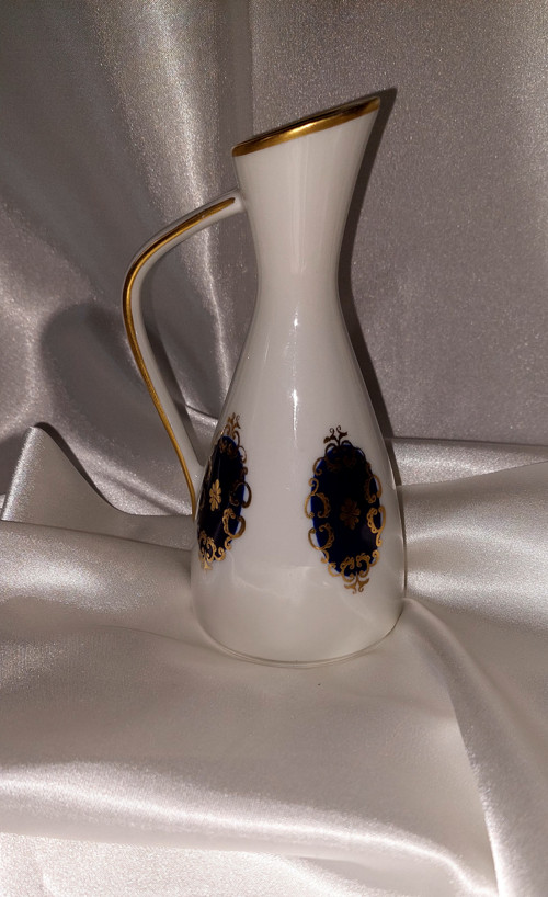 Porcelánová menší váza — foto 4