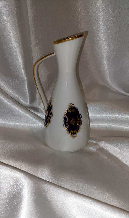 Porcelánová menší váza — foto 3
