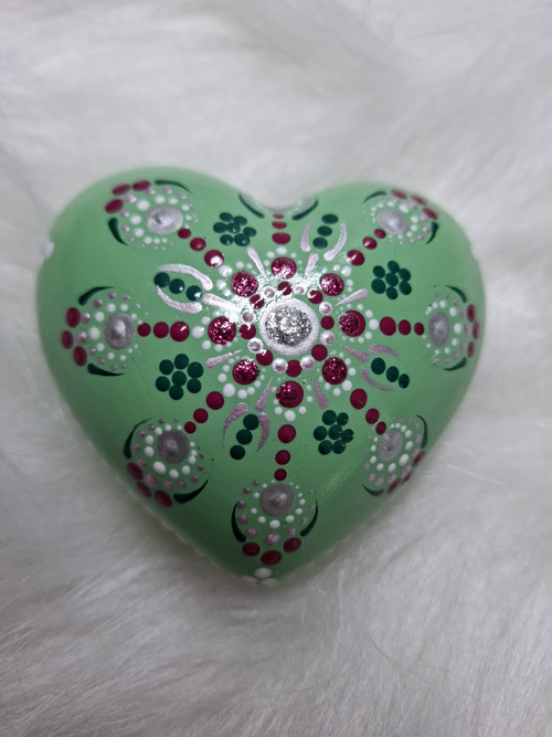 Srdce malovaný kámen, mandala — foto 2