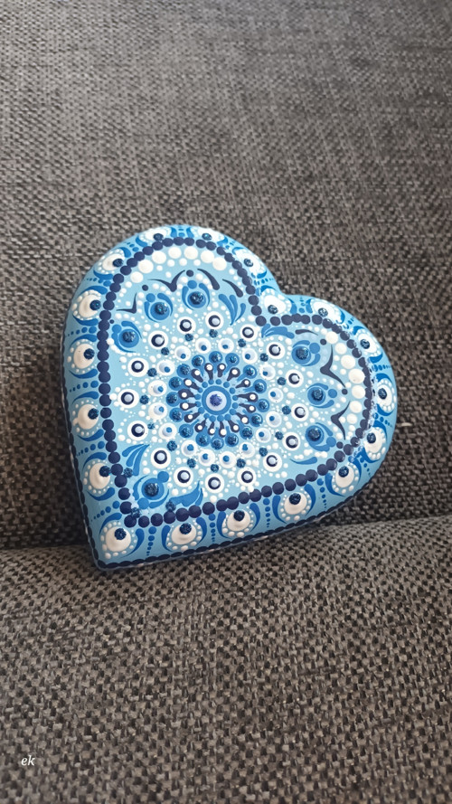 Srdce malovaný kámen, mandala — foto 4