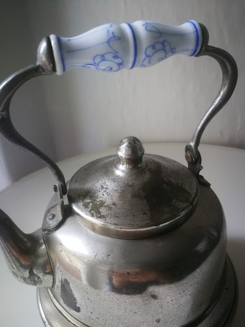 Konvička s porcelánovou úchytkou — foto 6
