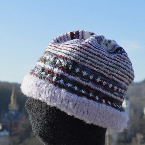Široká čepice s norským vzorem — foto 6